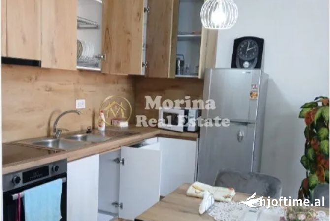 Shtepi me qera Apartament ne Tirane, 1+1, Mobilimi E mobiluar, Pagesa 550  Euro.