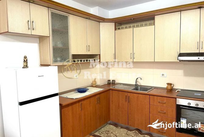 Shtepi me qera Apartament ne Tirane, 2+1, Mobilimi E mobiluar, Pagesa 470  Euro.