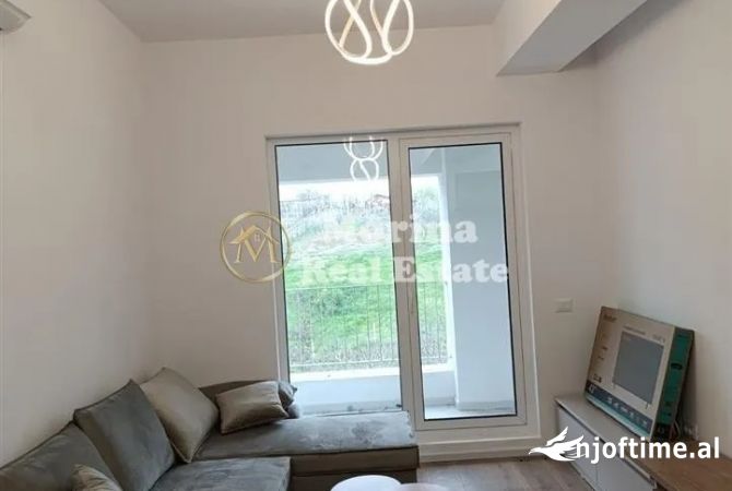 Shtepi me qera 1+1 ne Tirane - 400 Euro