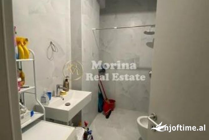 Shtepi me qera Apartament ne Tirane, 2+1, Mobilimi E mobiluar, Pagesa 400  Euro.