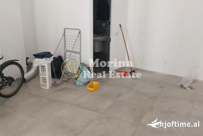Dyqan me qera: Rr. “Barrikadave” Ngjitur me hotel Areela 700 Euro/Muaj