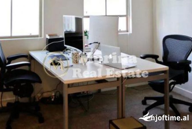 Ambient biznesi me qera 3+1 ne Tirane - 400 Euro