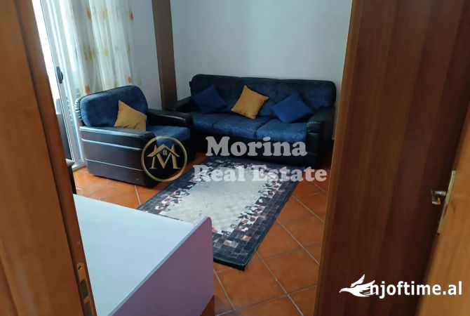Shtepi me qera Apartament ne Tirane, 3+1, Mobilimi E mobiluar, Pagesa 450  Euro.