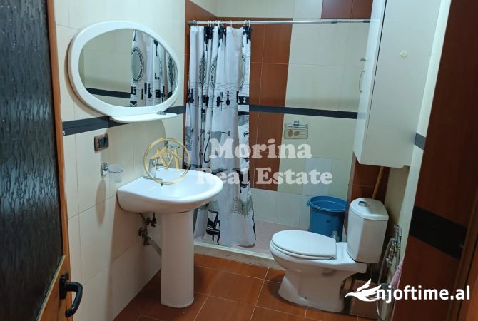 Shtepi me qera Apartament ne Tirane, 3+1, Mobilimi E mobiluar, Pagesa 450  Euro.