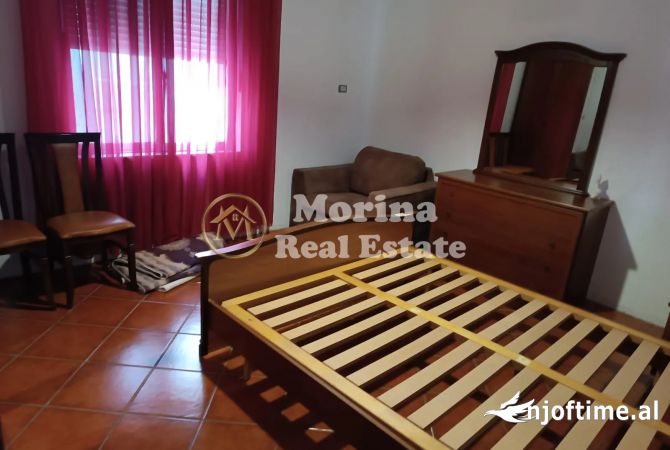 Shtepi me qera Apartament ne Tirane, 3+1, Mobilimi E mobiluar, Pagesa 450  Euro.
