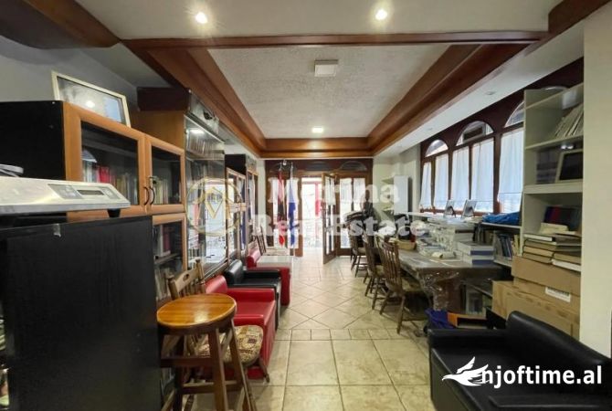 Ambient Biznesi, Rruga Elbasanit, 800 euro/muaj