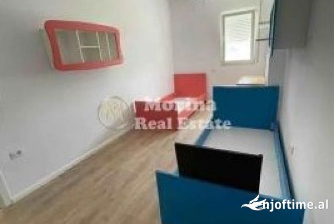 Shtepi me qera Apartament ne Tirane, 2+1, Mobilimi E mobiluar, Pagesa 500  Euro.