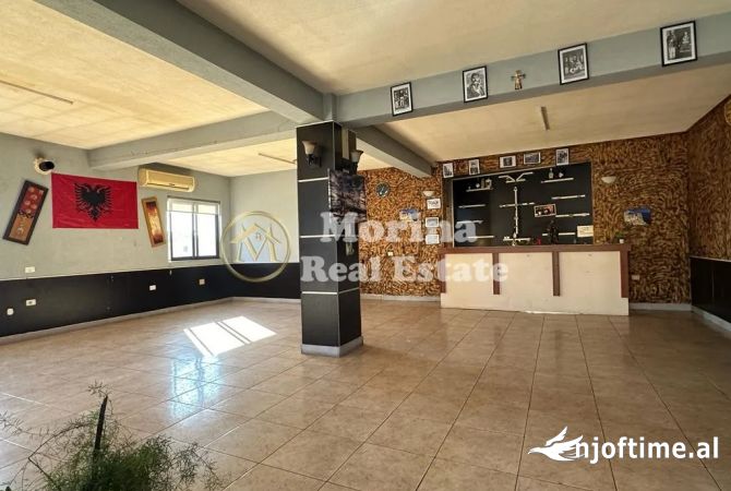 Ambiente Commerciale in Affitto 1+1 a Tirana - 700 Euro