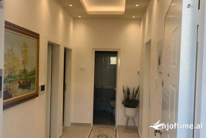 Shtepi ne shitje 2+1 ne Tirane - 280,000 Euro
