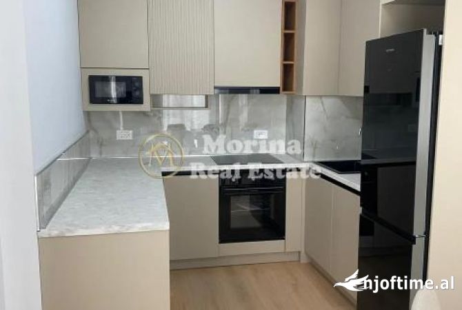 Shtepi me qera 2+1 ne Tirane - 1,000 Euro