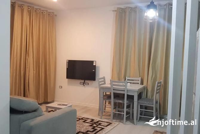 Shtepi me qera 1+1 ne Tirane - 650 Euro