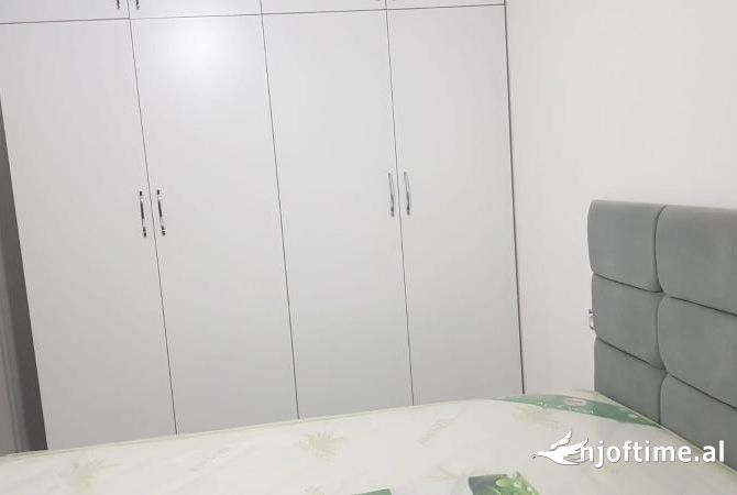 Shtepi me qera Apartament ne Tirane, 1+1, Mobilimi E mobiluar, Pagesa 650  Euro.