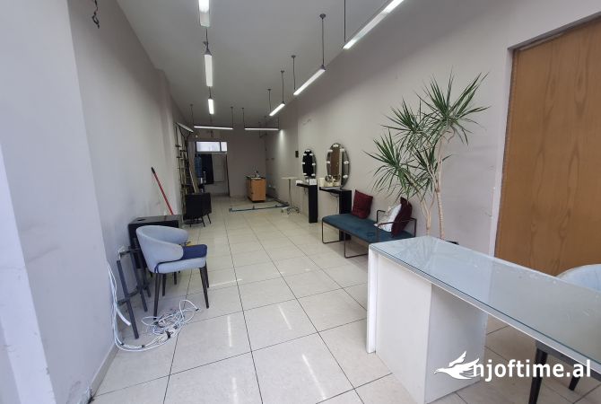Ambient biznesi me qera 1+1 ne Tirane - 600 Euro