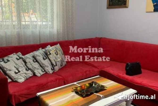 Shtepi me qera 2+1 ne Tirane - 400 Euro
