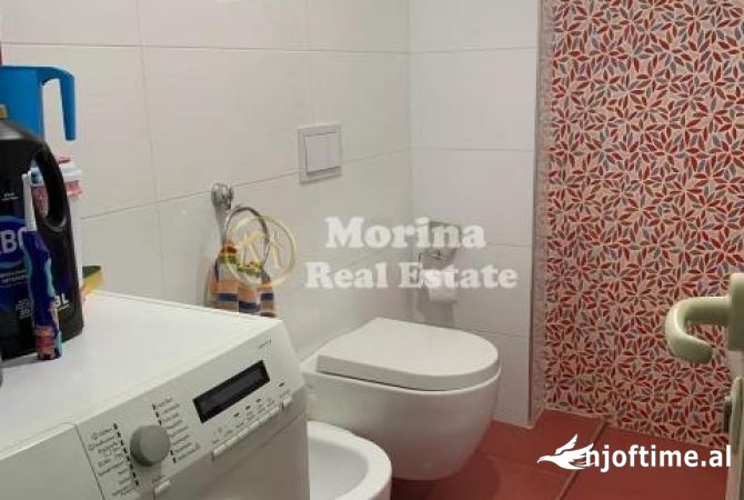 Shtepi me qera 2+1 ne Tirane - 400 Euro