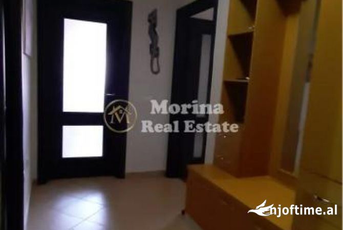 Shtepi me qera 2+1 ne Tirane - 450 Euro