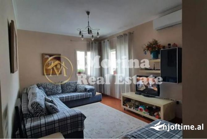 Shtepi me qera 2+1 ne Tirane - 450 Euro