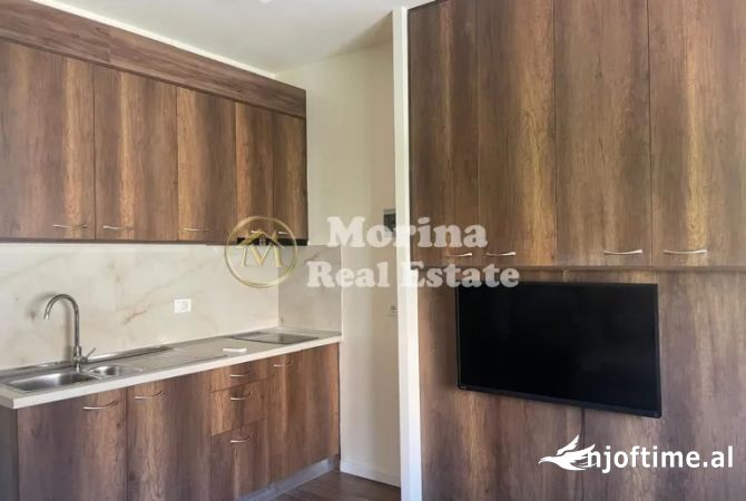 Shtepi me qera Garsoniere ne Tirane - 300 Euro