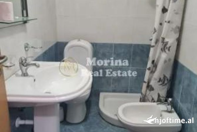 Shtepi me qera 2+1 ne Tirane - 700 Euro
