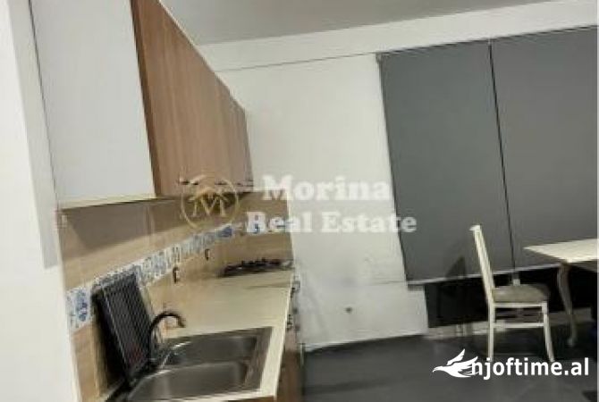 Shtepi me qera 2+1 ne Tirane - 380 Euro