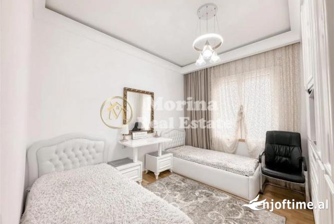 Shtepi ne shitje Apartament ne Tirane, 3+1, Mobilimi E mobiluar, Pagesa 250,000  Euro.