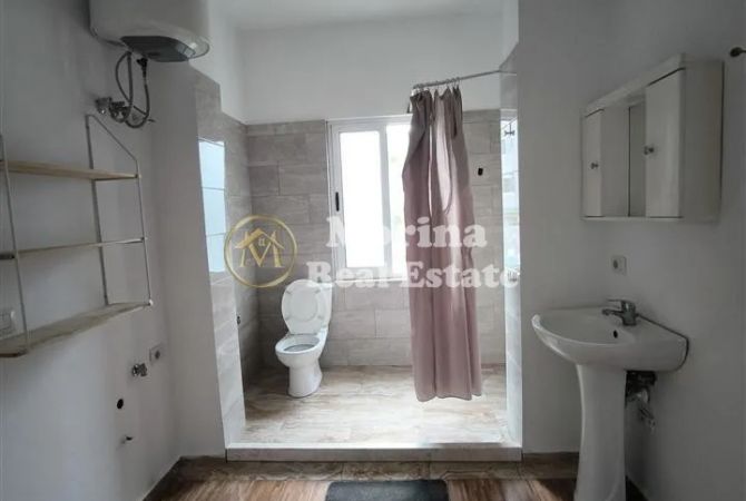 Shtepi me qera 1+1 ne Tirane - 320 Euro