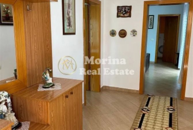 Shtepi me qera Shtepi Private ne Tirane, 2+1, Mobilimi E mobiluar, Pagesa 450  Euro.