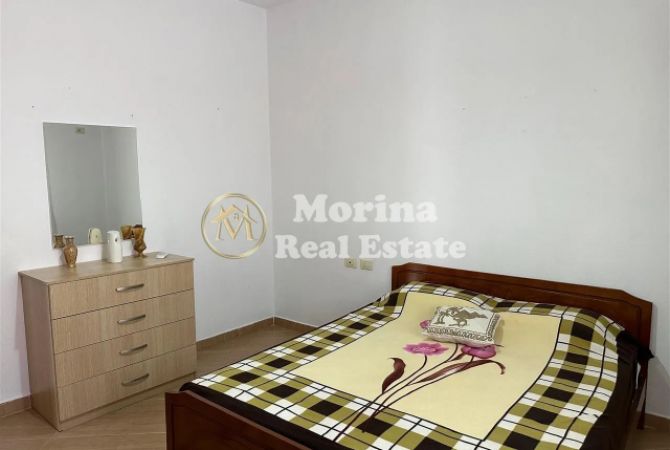 Shtepi me qera Shtepi Private ne Tirane, 2+1, Mobilimi E mobiluar, Pagesa 450  Euro.