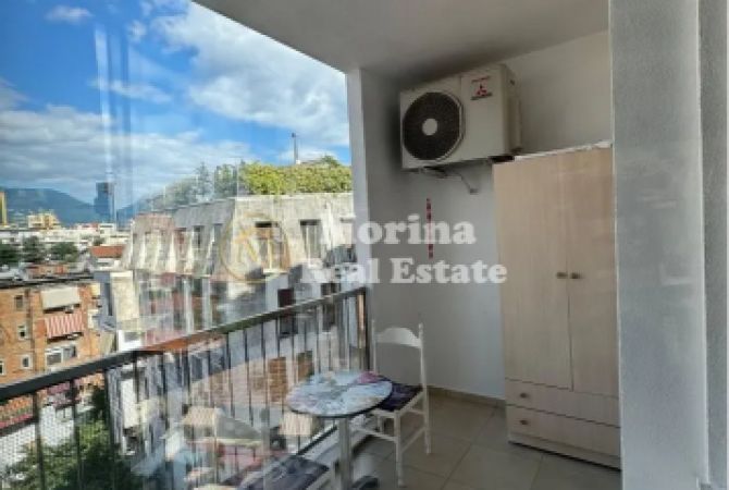 Shtepi me qera Apartament ne Tirane, 2+1, Mobilimi E mobiluar, Pagesa 750  Euro.