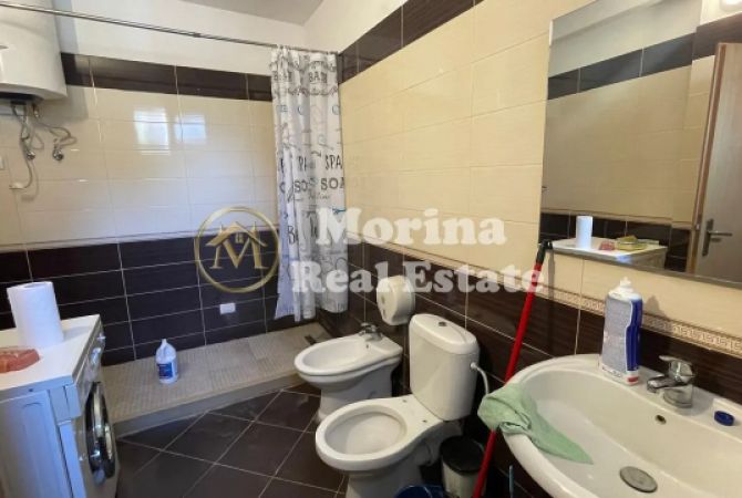 Shtepi me qera Shtepi Private ne Tirane, 2+1, Mobilimi E mobiluar, Pagesa 600  Euro.