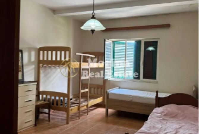 Shtepi me qera Apartament ne Tirane, 1+1, Mobilimi E mobiluar, Pagesa 550  Euro.