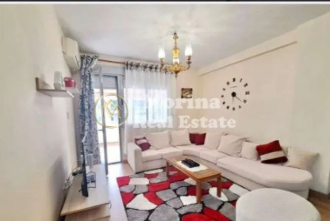 Shtepi me qera 2+1 ne Tirane - 700 Euro