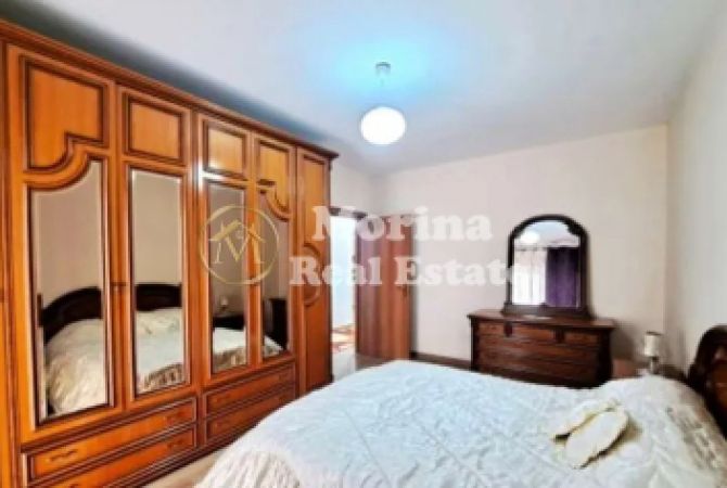 Shtepi me qera Apartament ne Tirane, 2+1, Mobilimi E mobiluar, Pagesa 700  Euro.