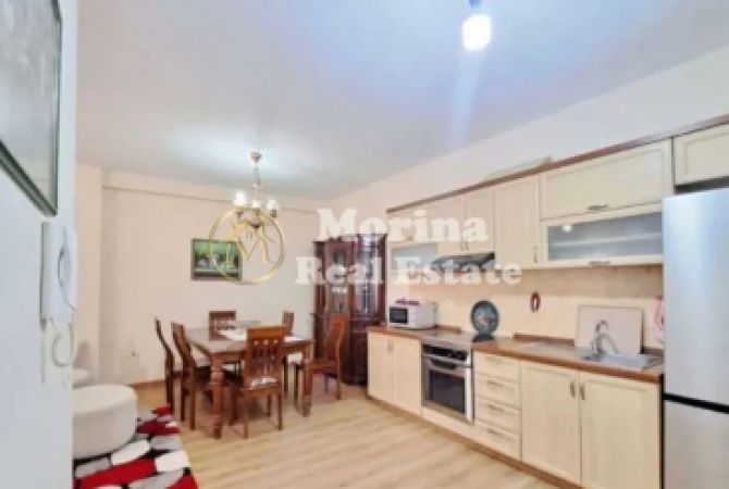 Shtepi me qera Apartament ne Tirane, 2+1, Mobilimi E mobiluar, Pagesa 700  Euro.