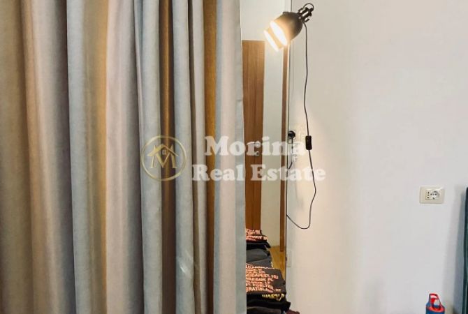 Shtepi me qera Vila Luksoze ne Tirane, 4+1, Mobilimi E mobiluar, Pagesa 1,200  Euro.