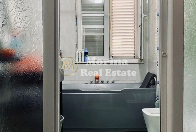 Shtepi me qera Vila Luksoze ne Tirane, 4+1, Mobilimi E mobiluar, Pagesa 1,200  Euro.