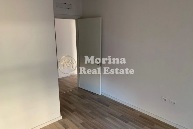 Shtepi me qera Apartament ne Tirane, 2+1, Mobilimi Bosh, pa mobiluar, Pagesa 600  Euro.