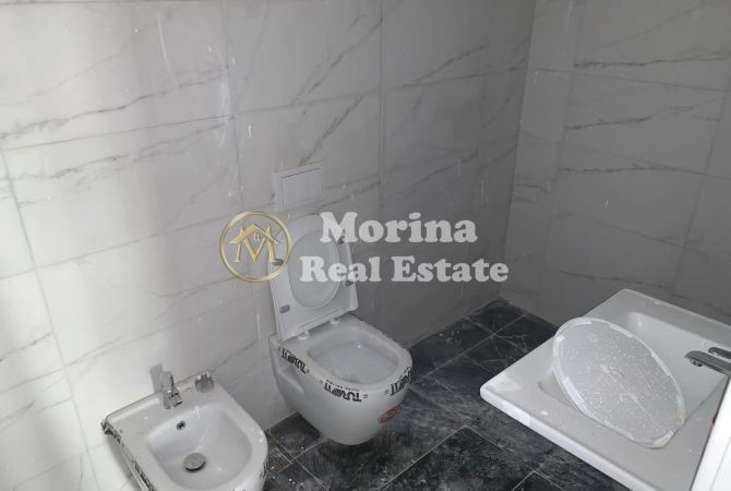 Shtepi me qera Apartament ne Tirane, 2+1, Mobilimi Bosh, pa mobiluar, Pagesa 600  Euro.