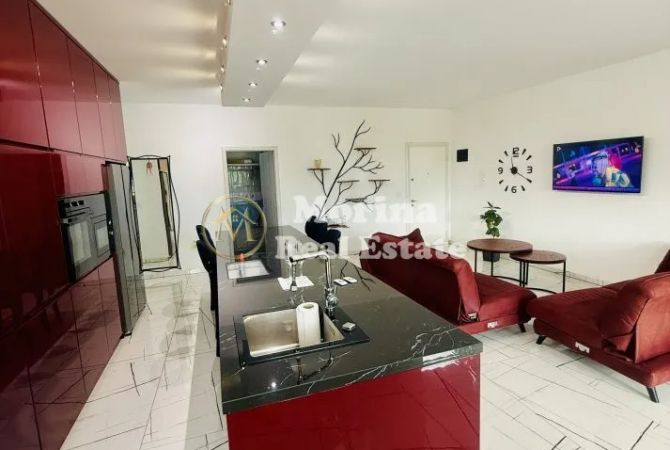 Shtepi me qera 2+1 ne Tirane - 1,000 Euro