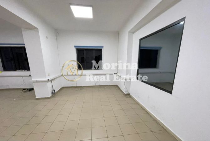Ambjent biznesi me qera 3+1 ne Tirane - 900 Euro