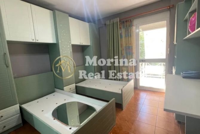 Ambient biznesi me qera 3+1 ne Tirane - 1,400 Euro
