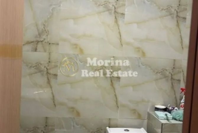 Shtepi me qera Apartament ne Tirane, 2+1, Mobilimi E mobiluar, Pagesa 750  Euro.