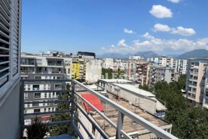 Shtepi me qera Apartament ne Tirane, 2+1, Mobilimi E mobiluar, Pagesa 750  Euro.