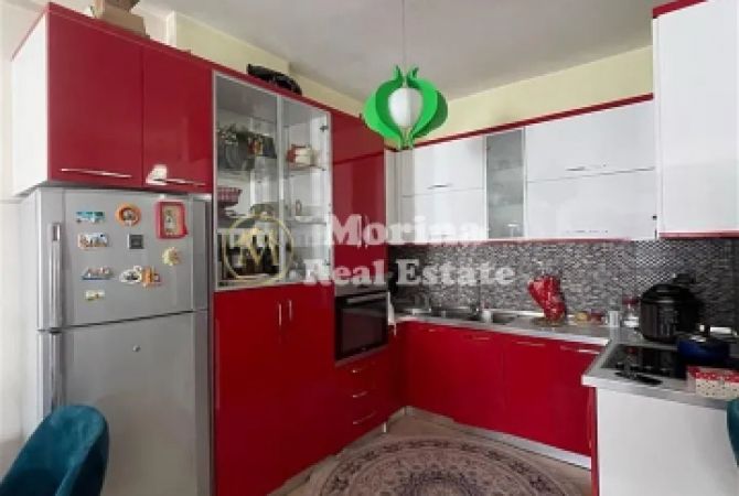 Shtepi me qera Shtepi Private ne Tirane, 1+1, Mobilimi E mobiluar, Pagesa 400  Euro.