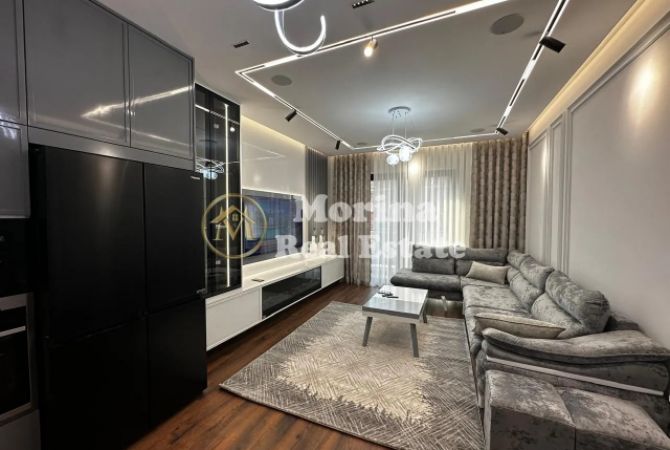 Shtepi me qera 2+1 ne Tirane - 900 Euro