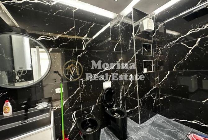 Shtepi me qera Apartament ne Tirane, 2+1, Mobilimi E mobiluar, Pagesa 900  Euro.