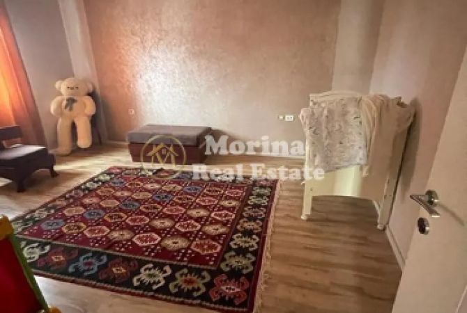 Shtepi me qera 2+1 ne Tirane - 400 Euro