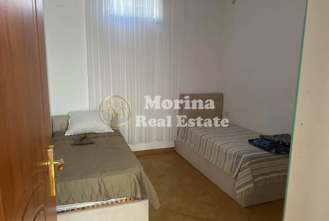 Shtepi me qera Shtepi Private ne Tirane, 2+1, Mobilimi E mobiluar, Pagesa 400  Euro.