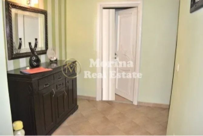 Shtepi me qera Apartament ne Tirane, 2+1, Mobilimi E mobiluar, Pagesa 600  Euro.
