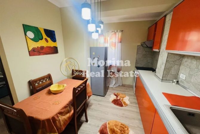 Shtepi me qera Apartament ne Tirane, 2+1, Mobilimi E mobiluar, Pagesa 650  Euro.